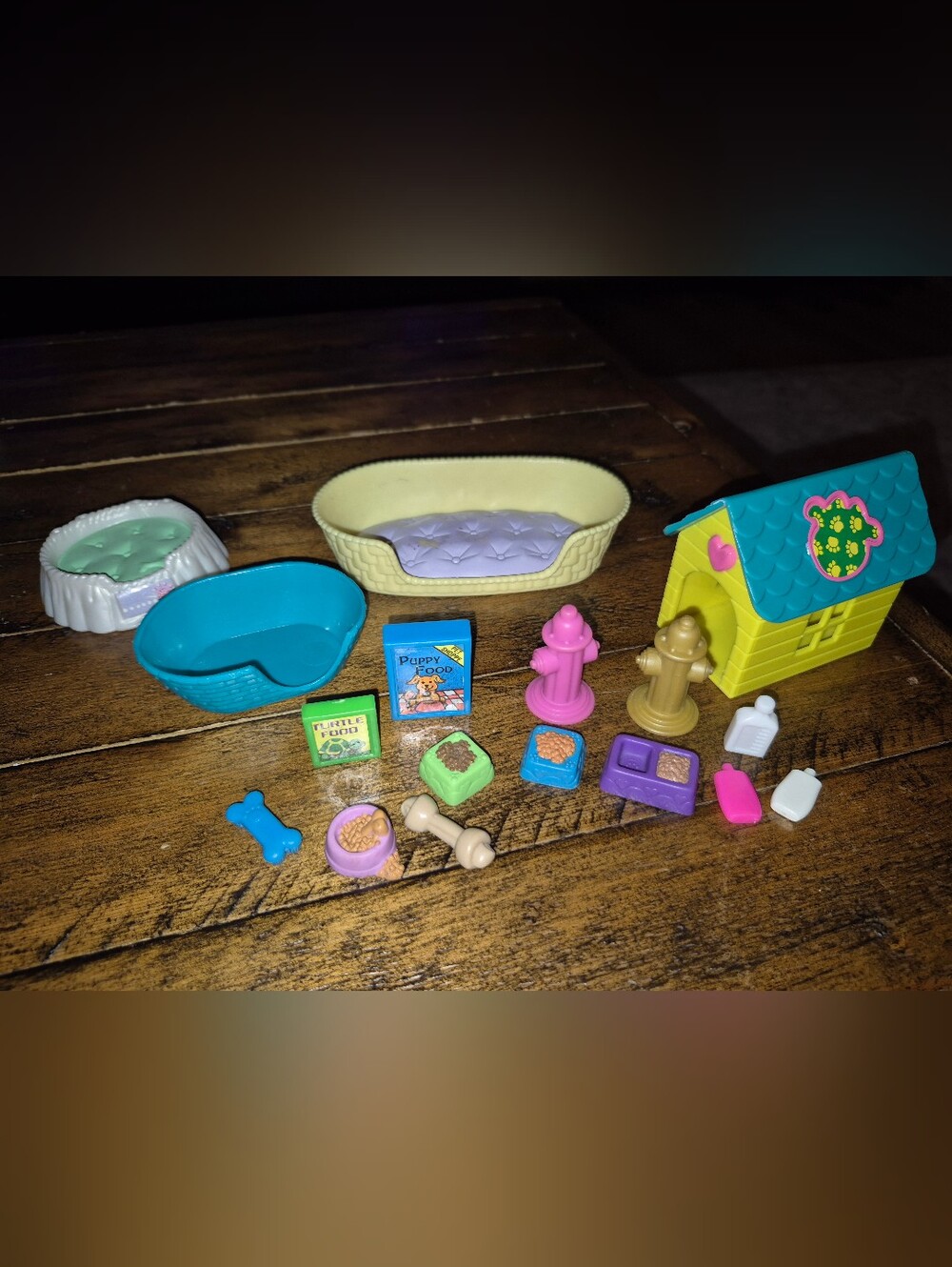 Littlest Pet Shop Yellow & Teal Playset with Beds, House and Accessories